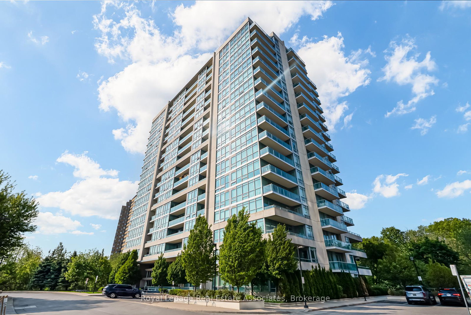 1055-southdown-road-mississauga-ontario-w12332252