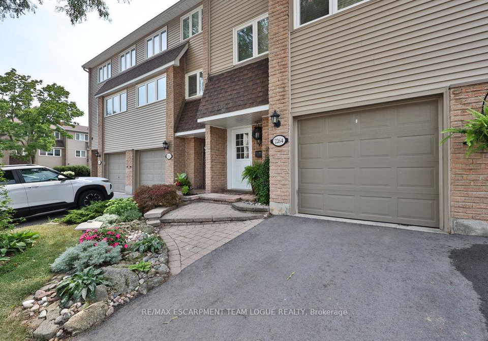 2246-marine-drive-oakville-ontario-w12332261