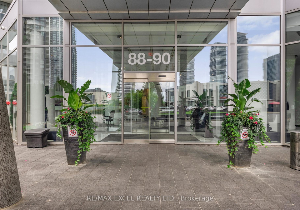 88-park-lawn-road-etobicoke-ontario-w12332473