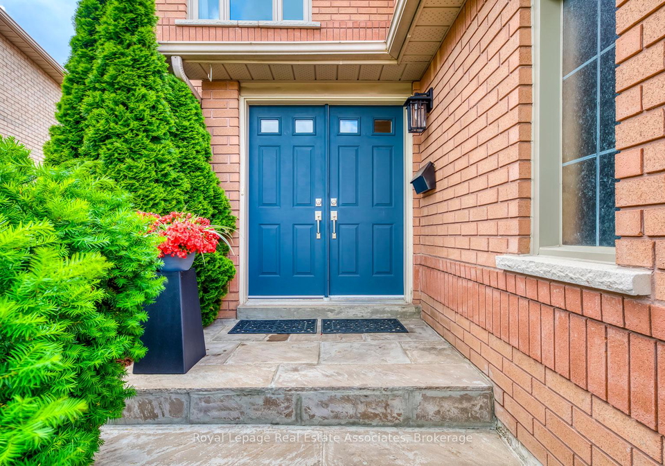 3930-baggins-court-mississauga-ontario-w12332544