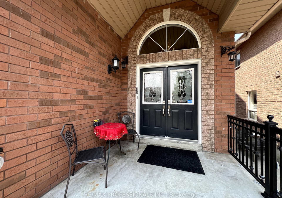 23-whitehouse-crescent-brampton-ontario-w12332718