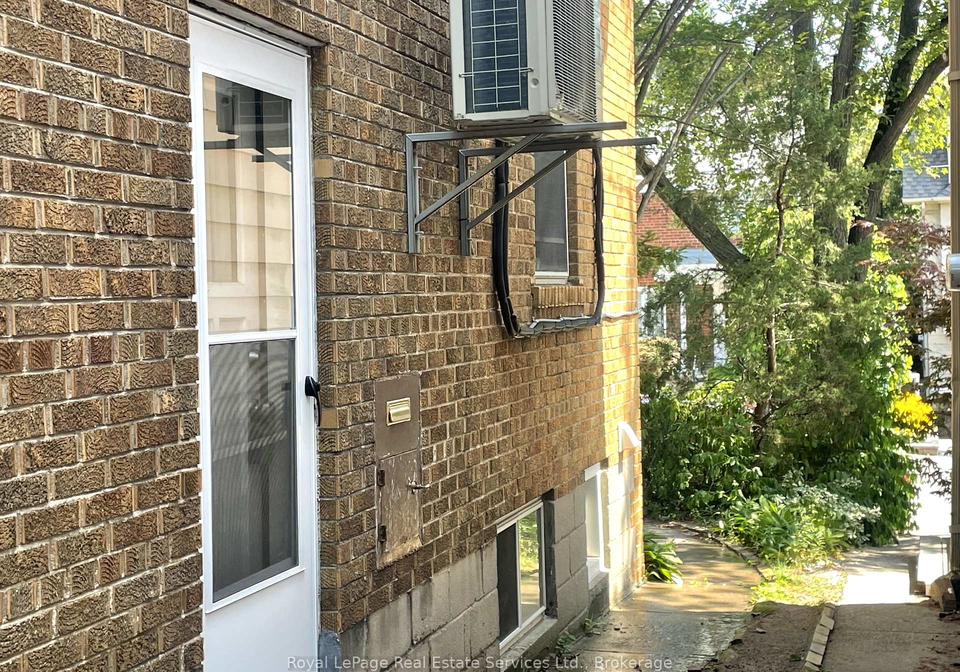 20a-lavinia-avenue-toronto-ontario-w12332788