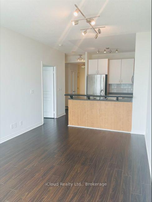 220-burnhamthorpe-road-se-mississauga-ontario-w12332830