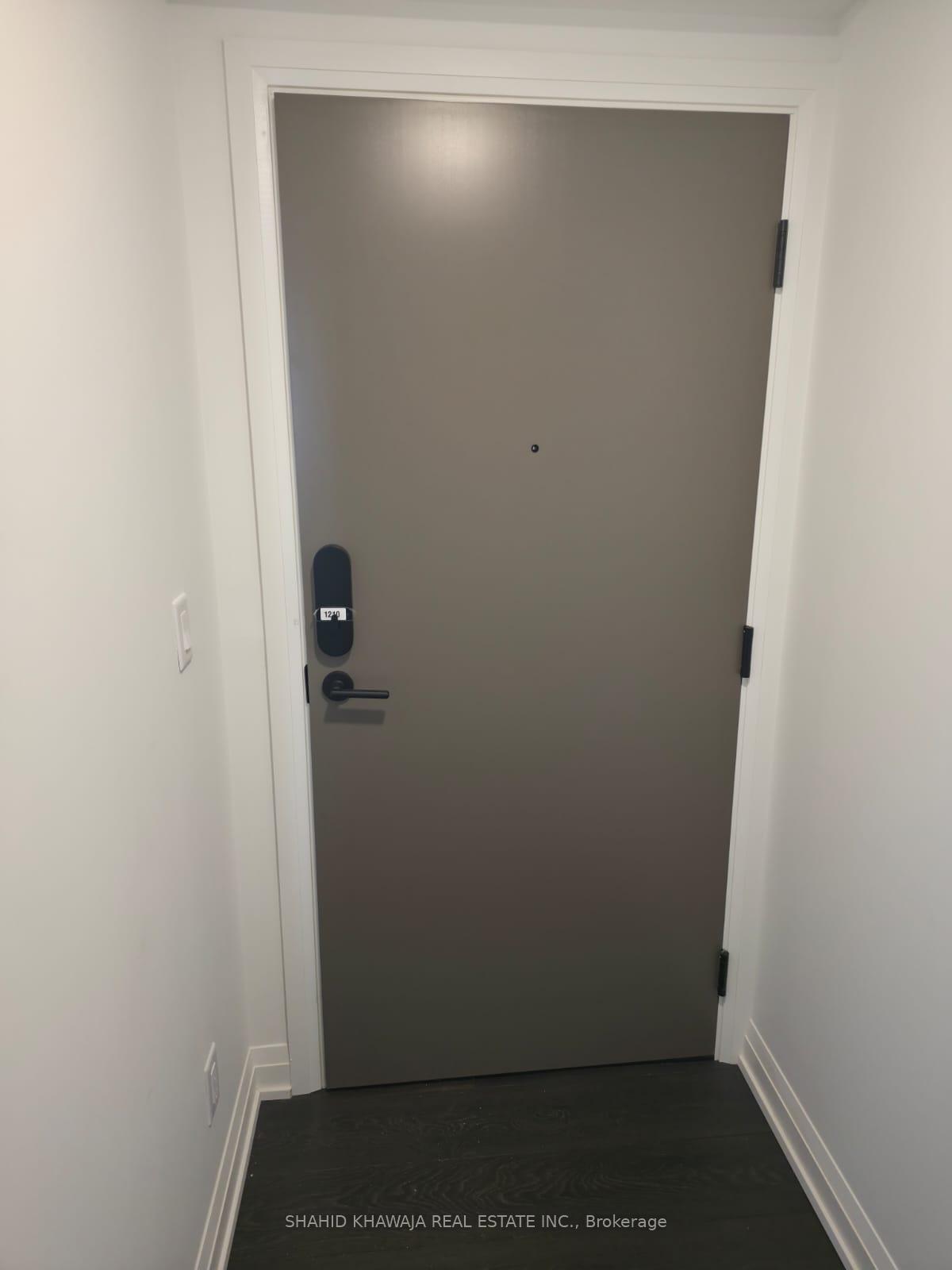 4023-the-exchange-mississauga-ontario-w12332899