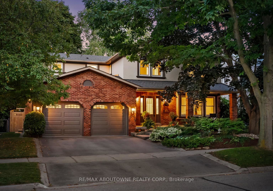 2262-constance-drive-oakville-ontario-w12333012