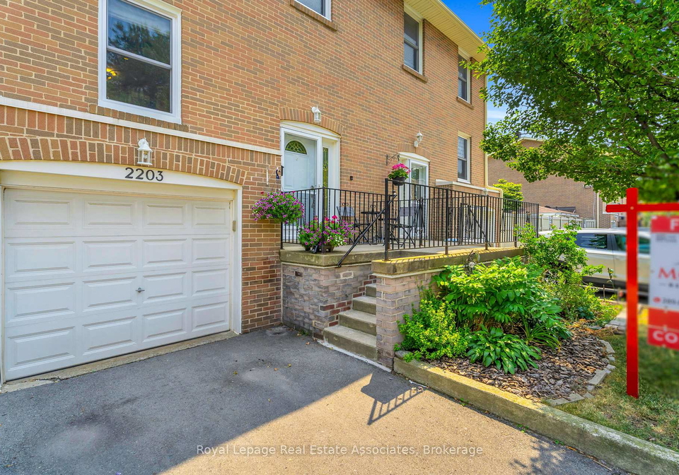 2203-mountain-grove-avenue-burlington-ontario-w12333018
