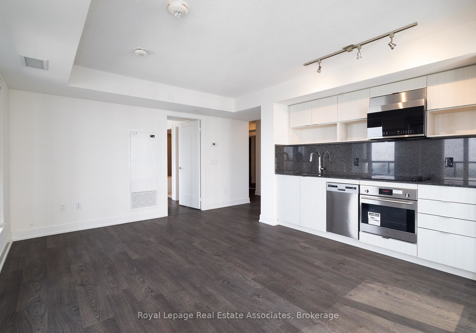 9-mabelle-avenue-etobicoke-ontario-w12333076