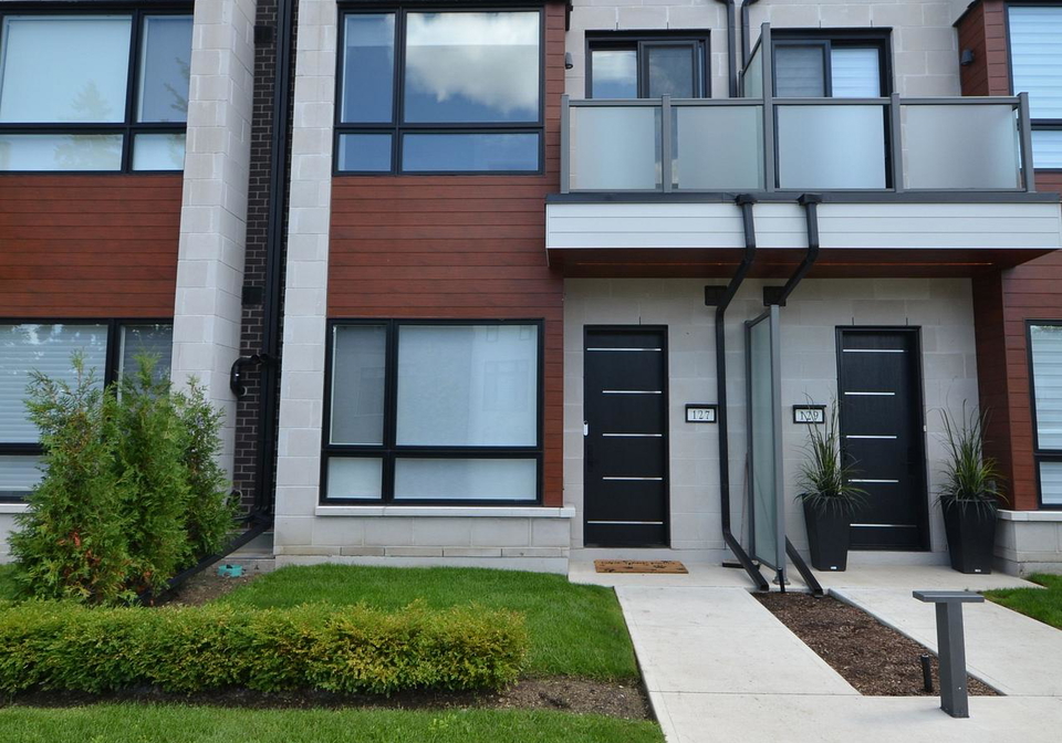 123-high-street-mississauga-ontario-w12333093