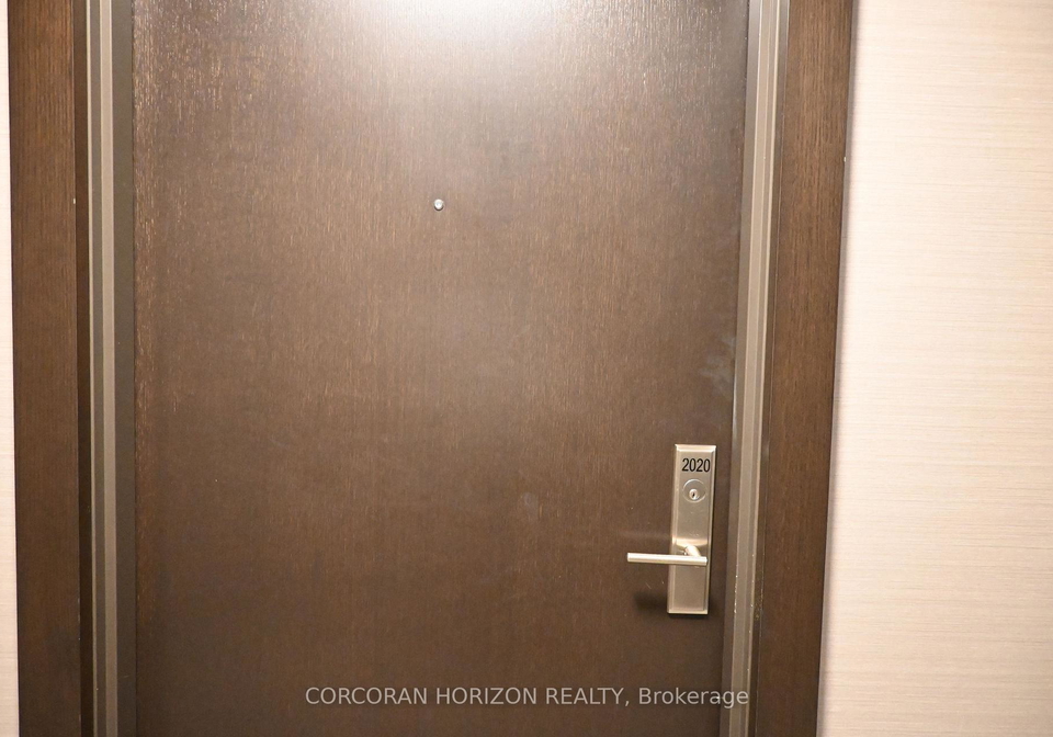 8-nahani-way-mississauga-ontario-w12333323