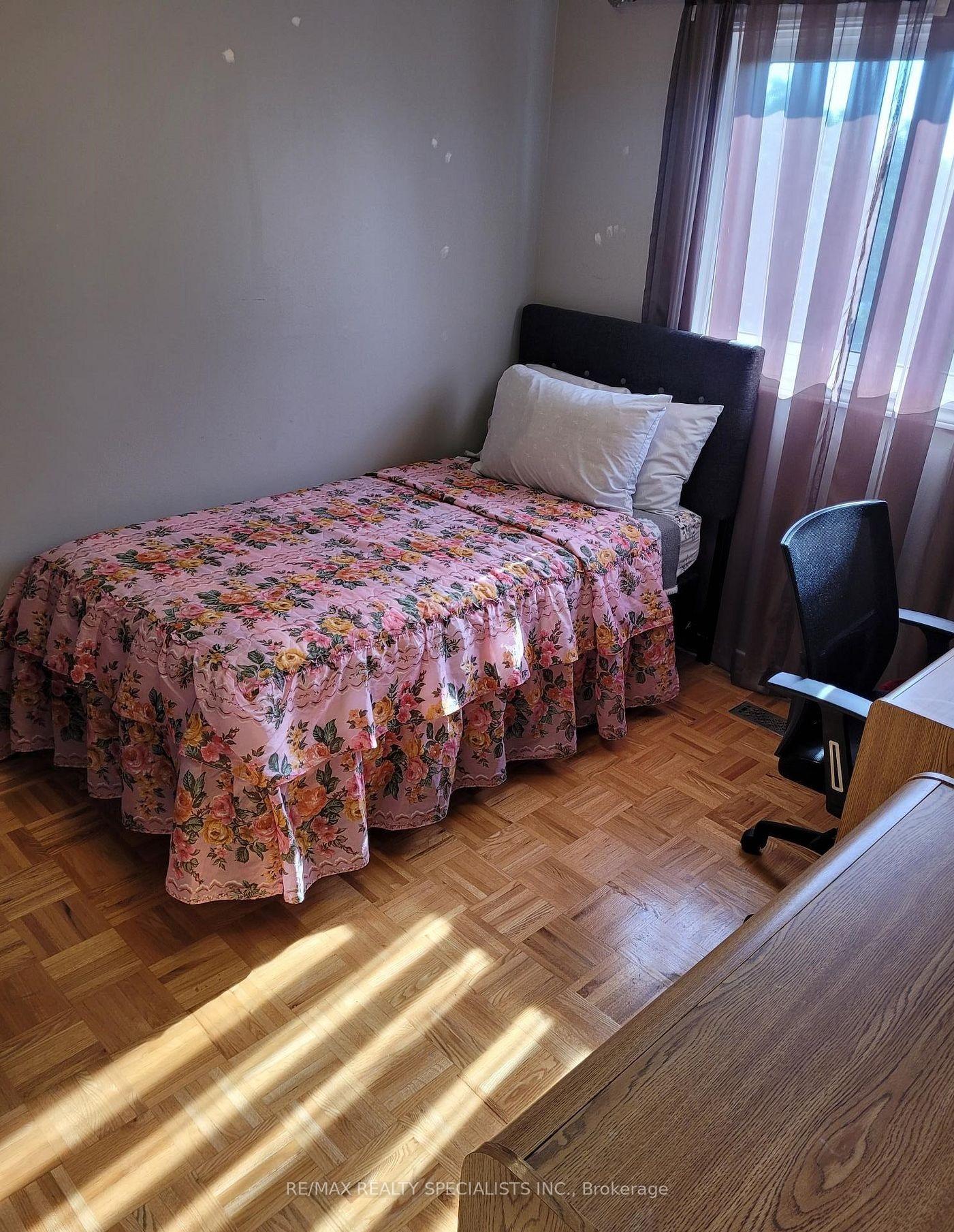 2252-buttonbush-crescent-mississauga-ontario-w12333336