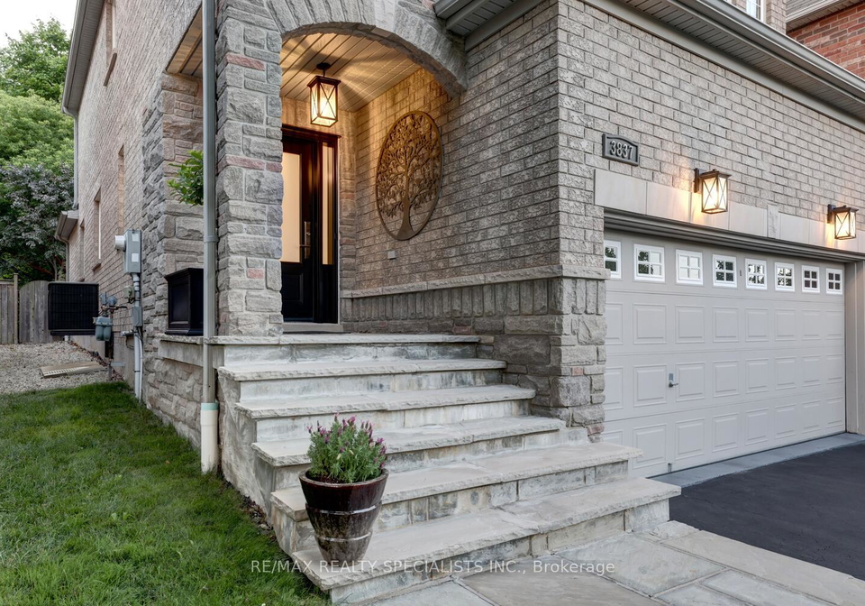 3837-quiet-creek-drive-mississauga-ontario-w12333447