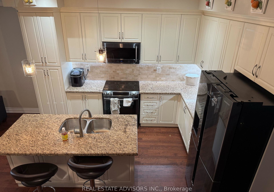 12-dryden-way-etobicoke-ontario-w12333518