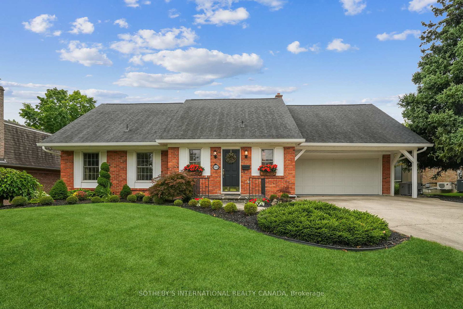 1926-kerns-road-burlington-ontario-w12333684