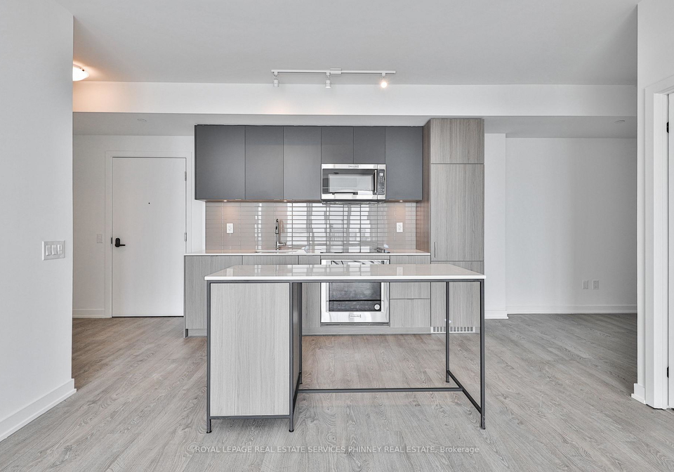 220-missinnihe-way-mississauga-ontario-w12333723