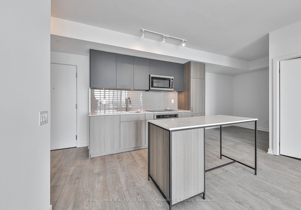 220-missinnihe-way-mississauga-ontario-w12333723