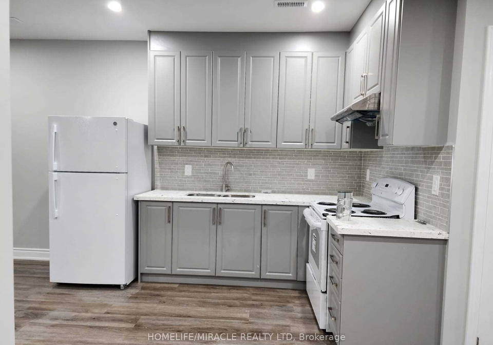 16-lyle-way-brampton-ontario-w12333837