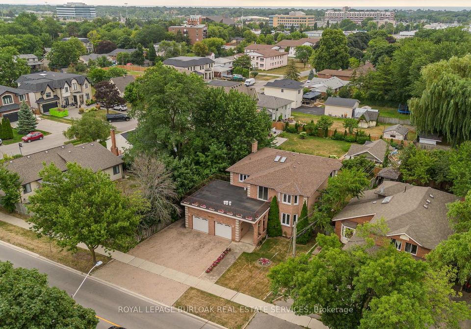 124-leighland-avenue-oakville-ontario-w12333866