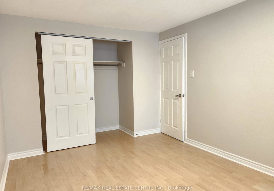 4-juliette-square-brampton-ontario-w12334352