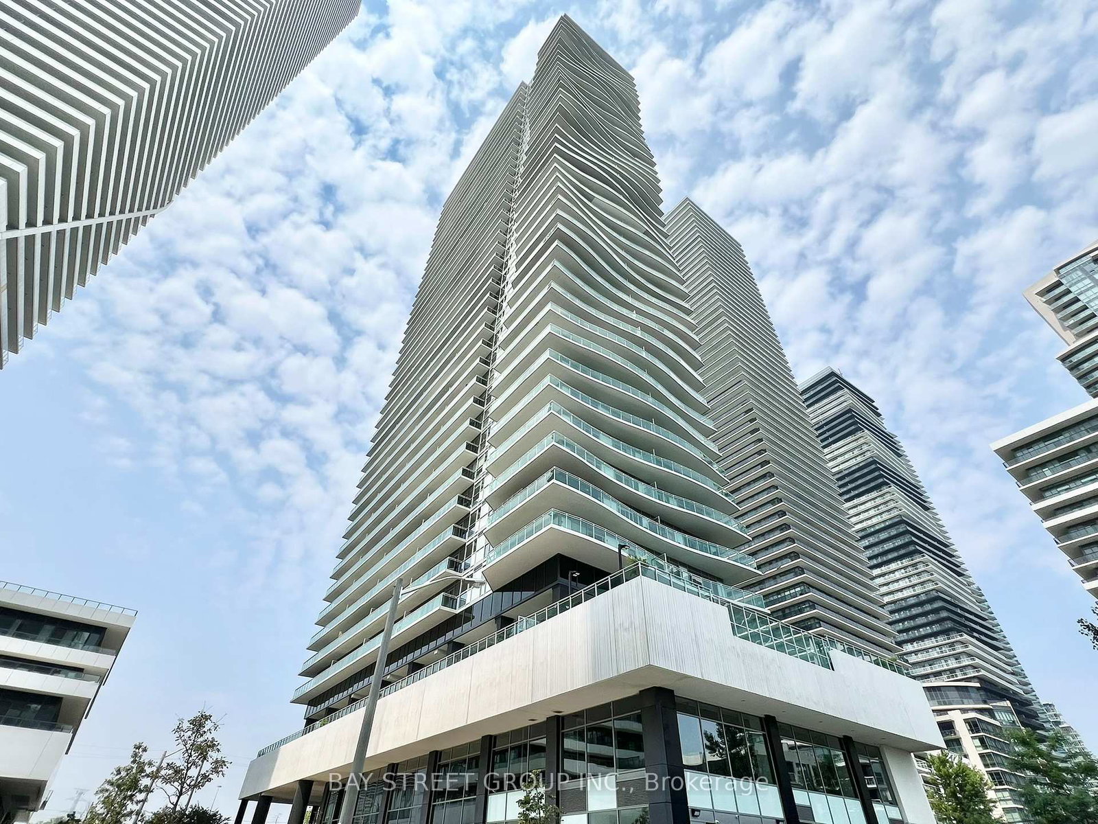 33-shore-breeze-drive-etobicoke-ontario-w12334520