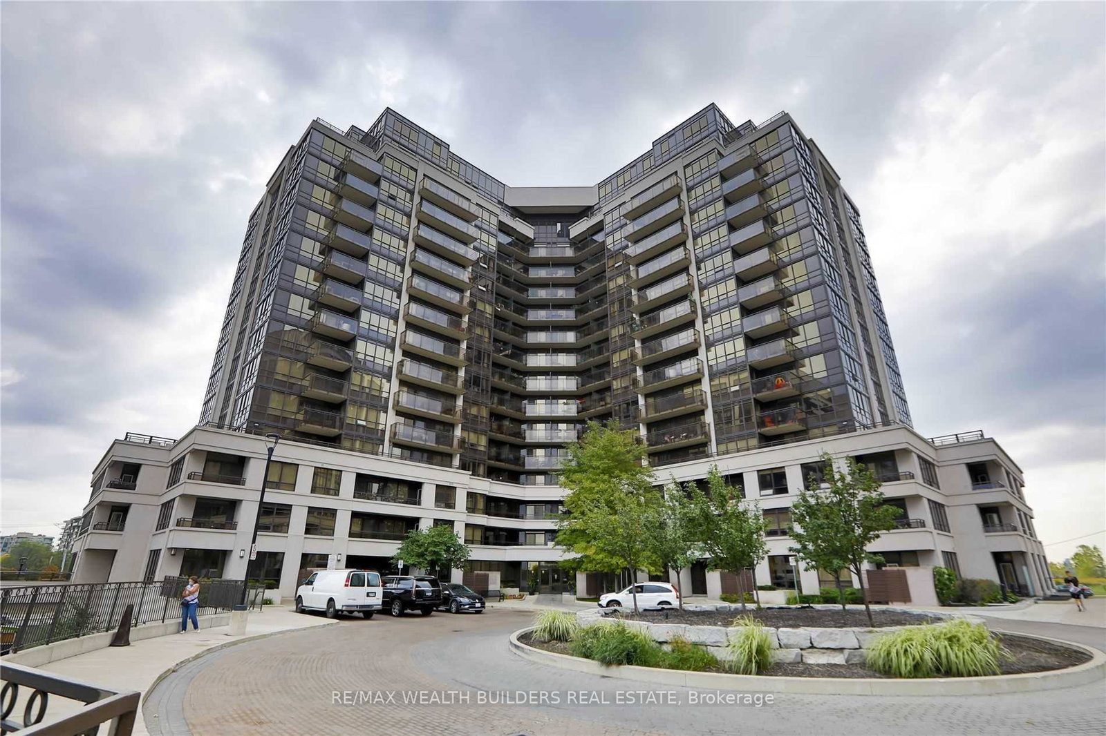1060-sheppard-avenue-w-york-ontario-w12334550