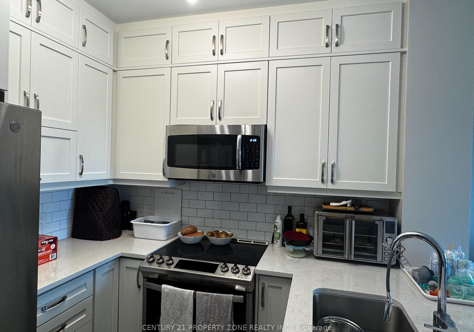 102-grovewood-common-oakville-ontario-w12334697