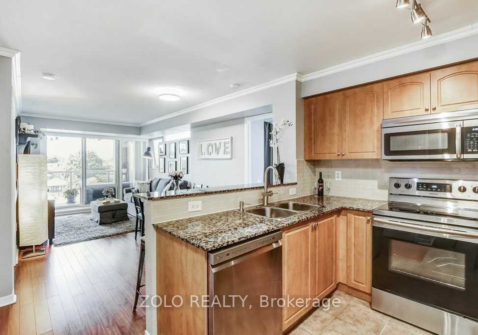 1040-the-queensway-street-etobicoke-ontario-w12334751