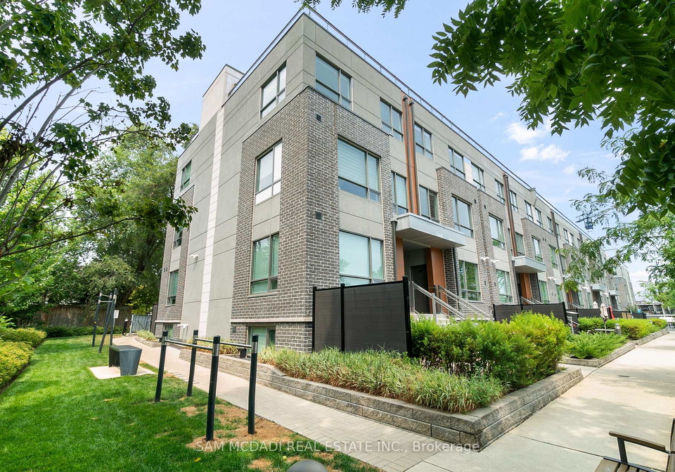 650-atwater-avenue-mississauga-ontario-w12334933