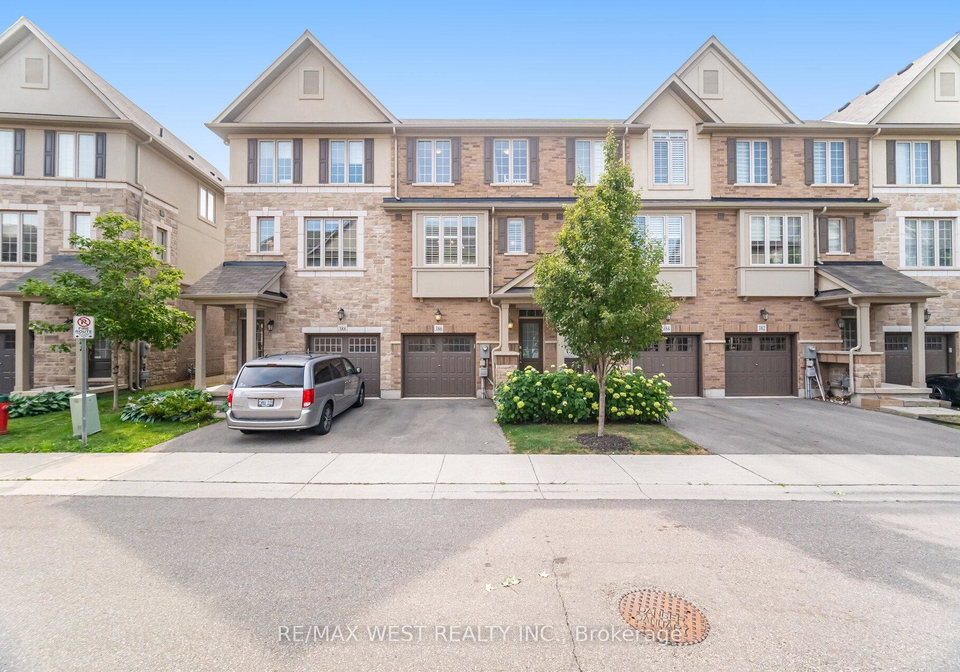 386-belcourt-common-oakville-ontario-w12335015