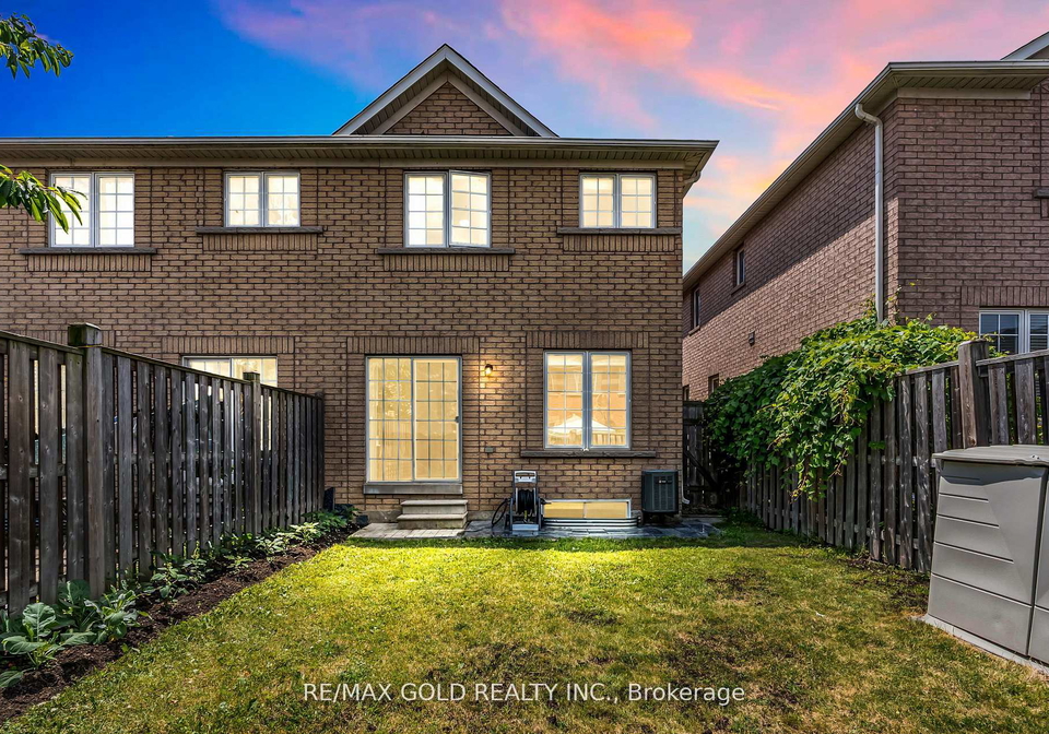 144-crystalview-crescent-brampton-ontario-w12335142