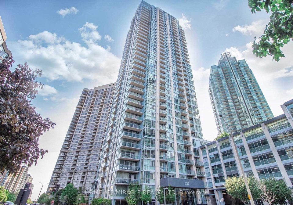 225-webb-drive-mississauga-ontario-w12335290