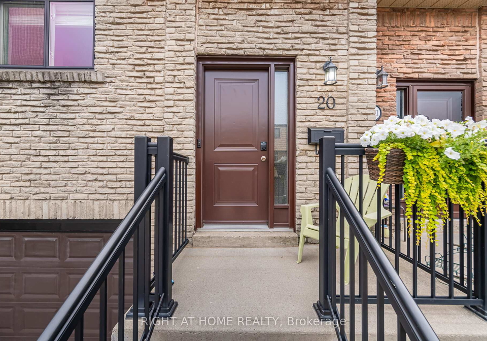 15sixth-line-oakville-ontario-w12335330