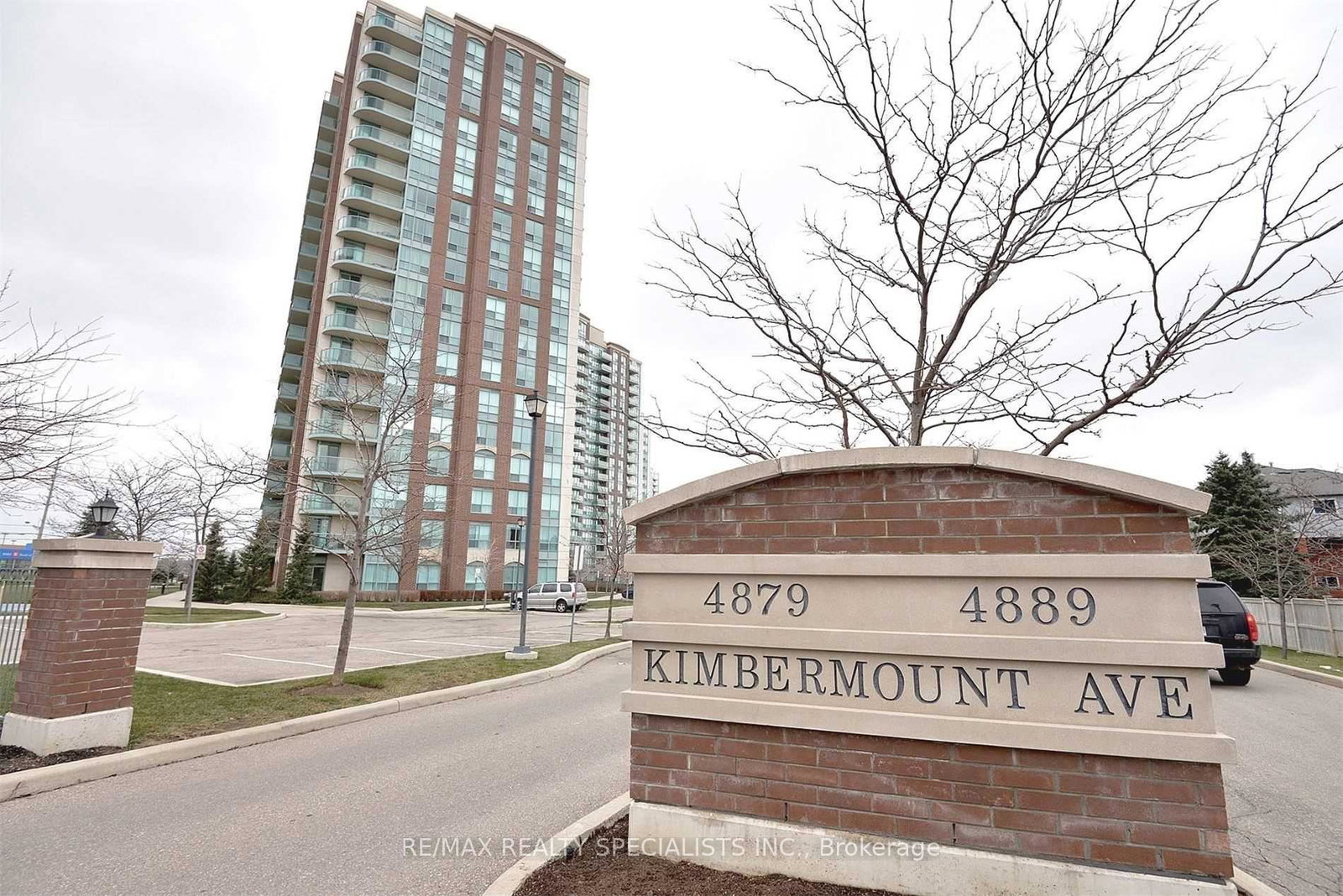 4889-kimbermount-avenue-mississauga-ontario-w12335408