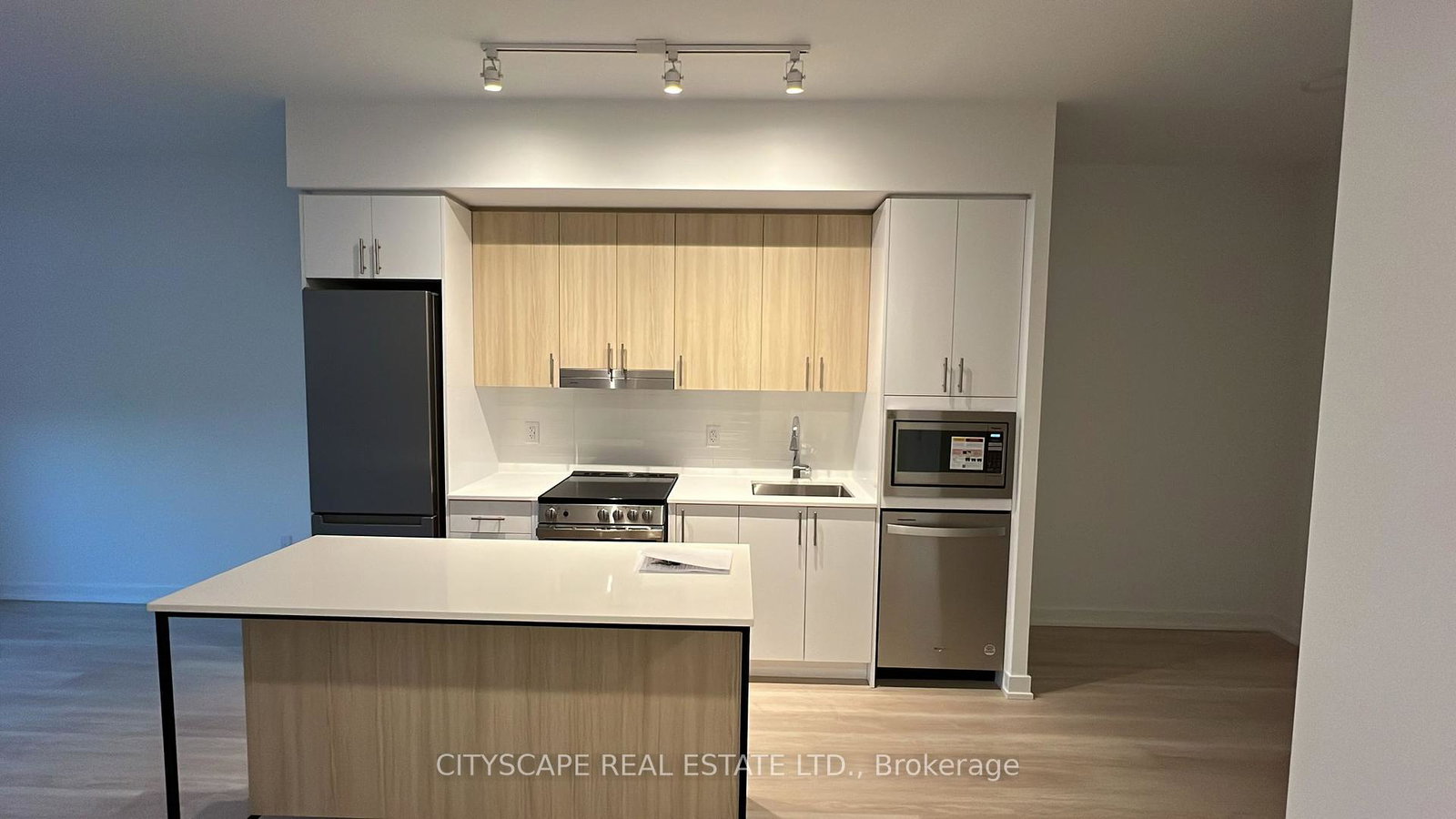 5105-hurontario-street-mississauga-ontario-w12335439