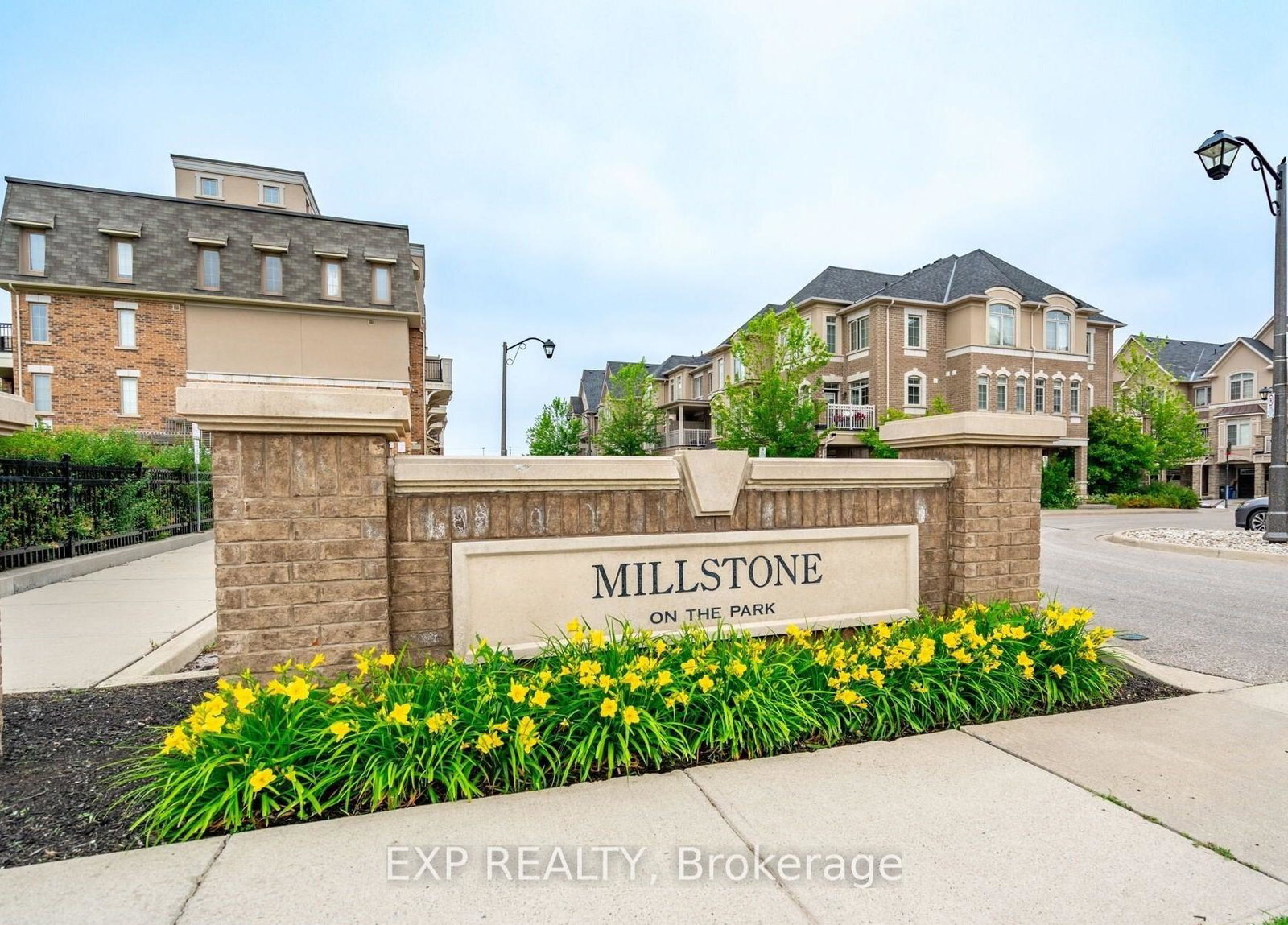 2441-greenwich-drive-oakville-ontario-w12335626