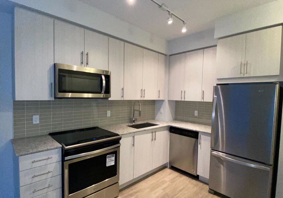 4085-parkside-village-drive-mississauga-ontario-w12335799