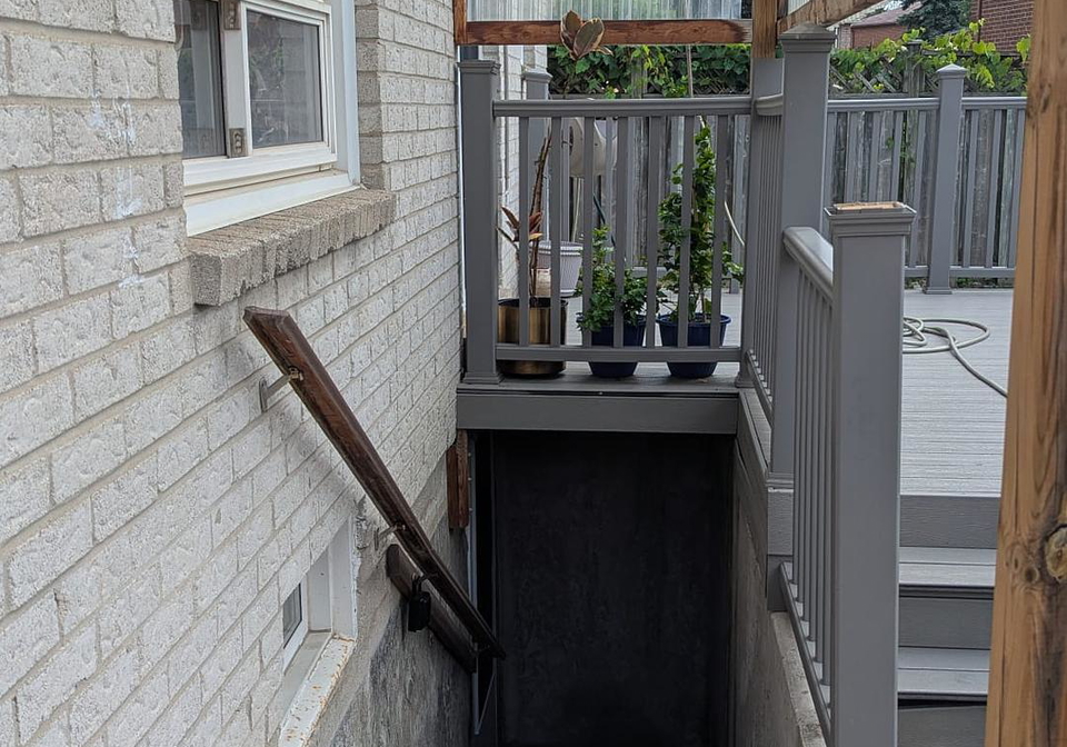200-kingsbridge-garden-circle-mississauga-ontario-w12335848