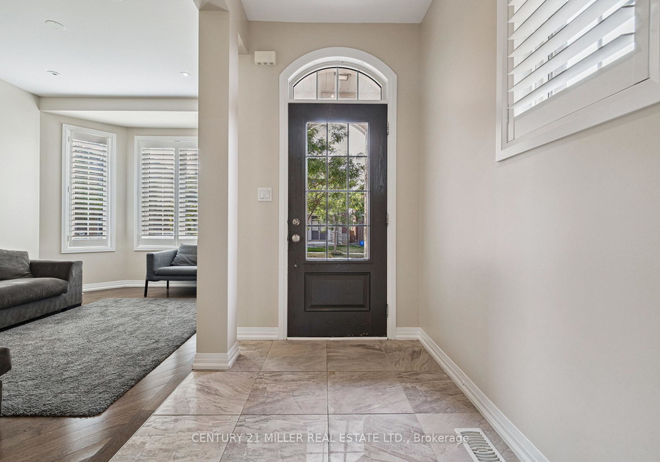375-begonia-gardens-oakville-ontario-w12335849