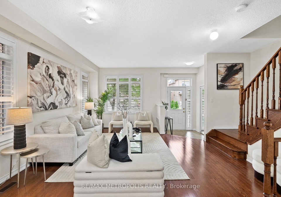 62-fallmeadow-circle-brampton-ontario-w12335934