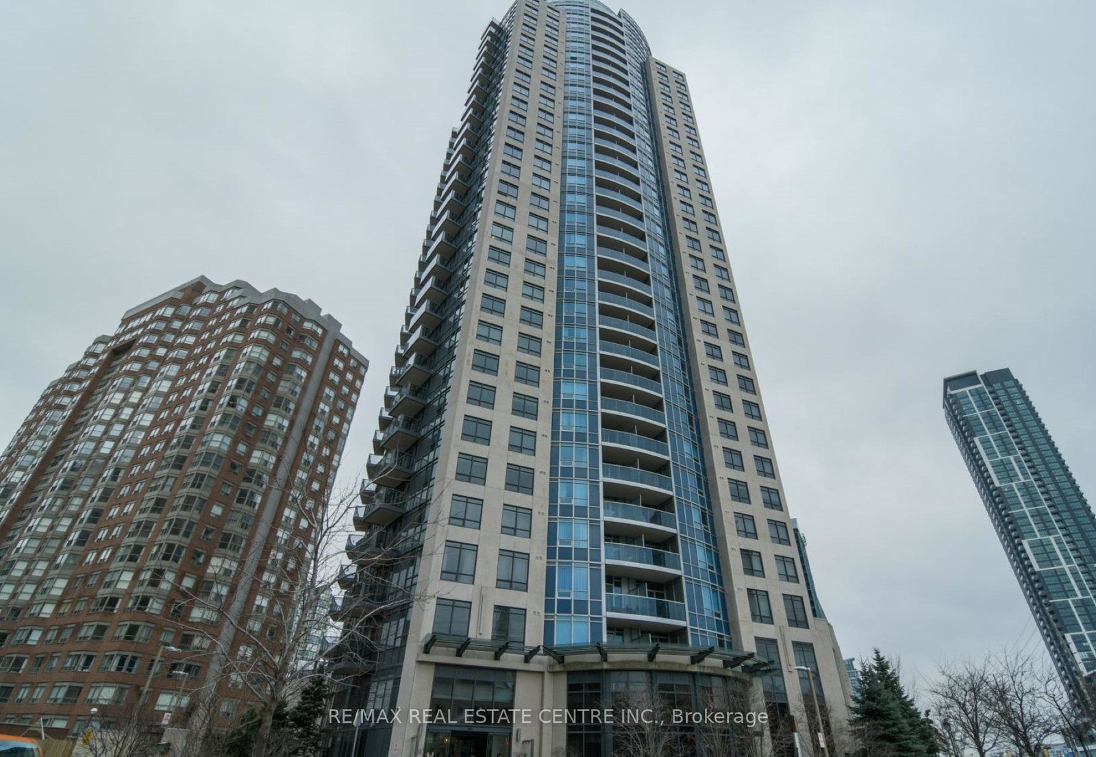 330-burnhamthorpe-road-mississauga-ontario-w12335966