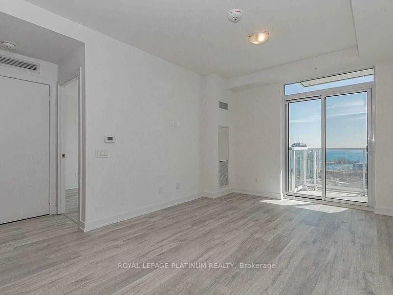251-manitoba-street-s-etobicoke-ontario-w12336071