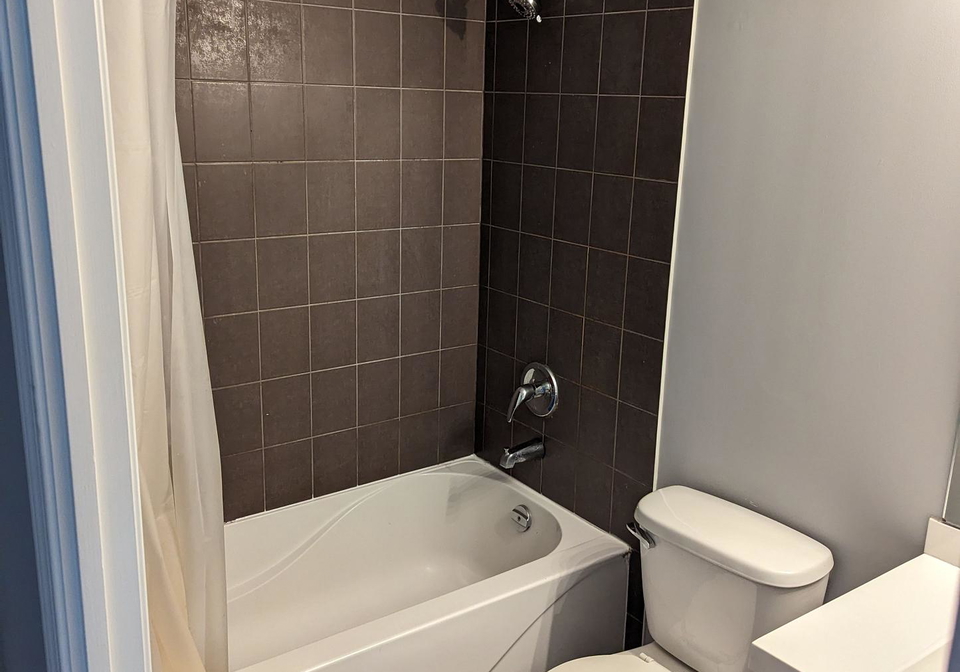 2240-lakeshore-boulevard-w-etobicoke-ontario-w12336099