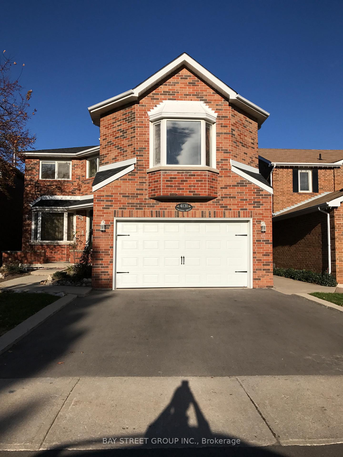 4131-colonial-drive-s-mississauga-ontario-w12336142