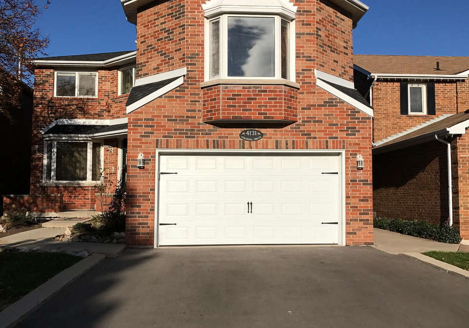 4131-colonial-drive-s-mississauga-ontario-w12336142