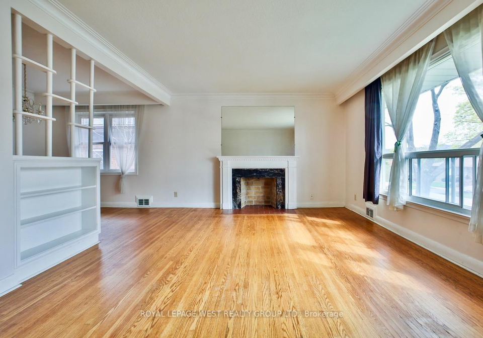 16-darlington-drive-etobicoke-ontario-w12336490