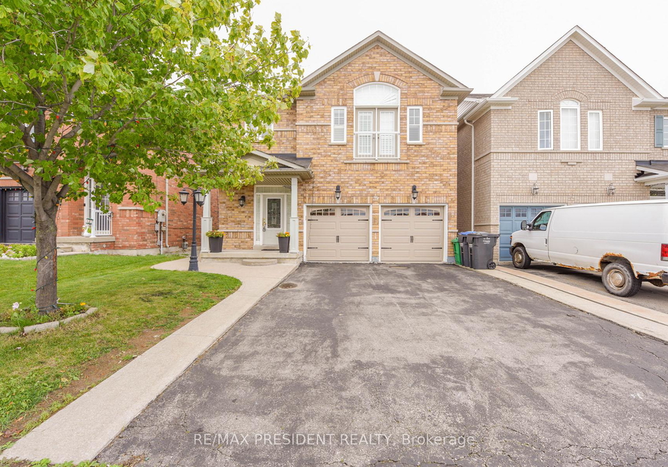 39-pantomine-boulevard-brampton-ontario-w12336777
