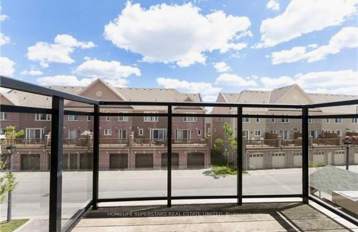 4975-southampton-drive-mississauga-ontario-w12336878