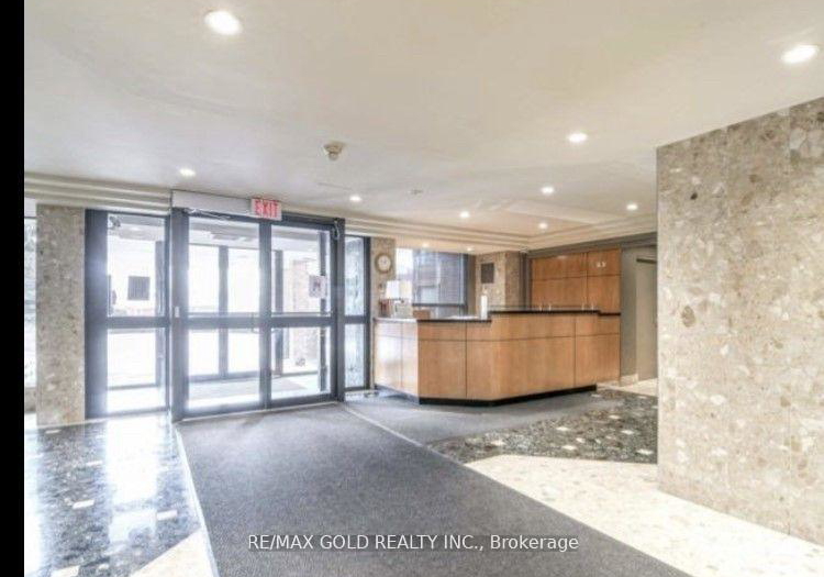 6-humberline-drive-etobicoke-ontario-w12336958