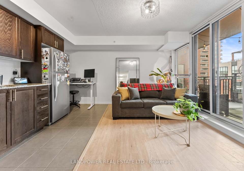 830-lawrence-avenue-w-north-york-ontario-w12337065