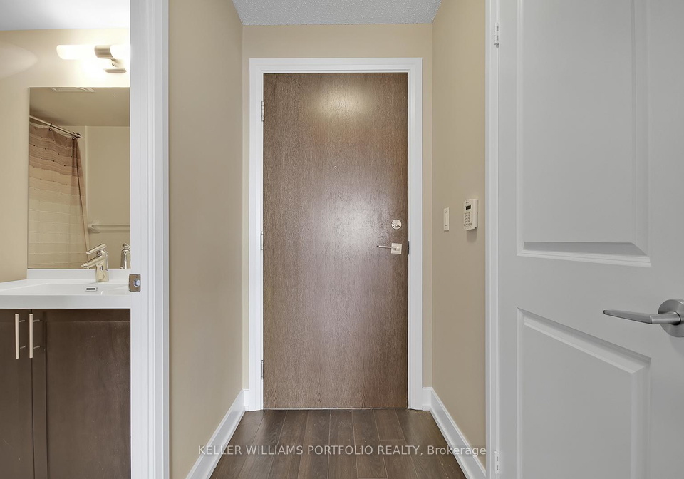 6-eva-road-etobicoke-ontario-w12337148