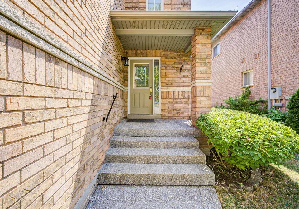 1366-brookstar-drive-oakville-ontario-w12337505